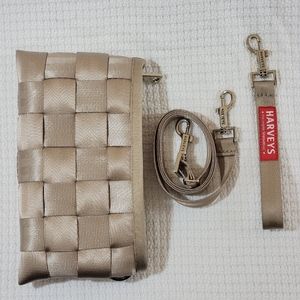 Harveys Champagne Convertible Seatbelt Bag